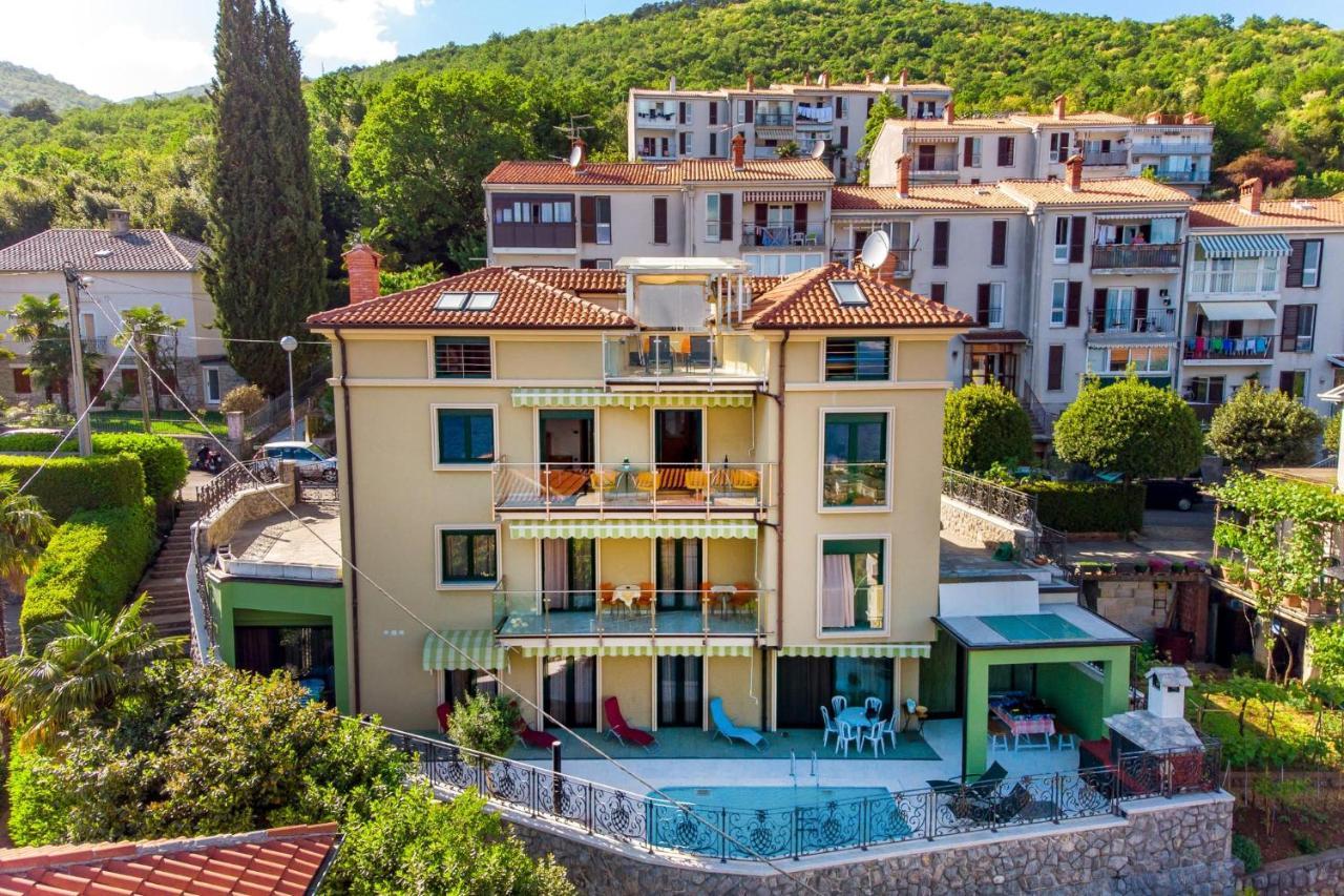Lux Apartmani Opatija Eksteriør billede