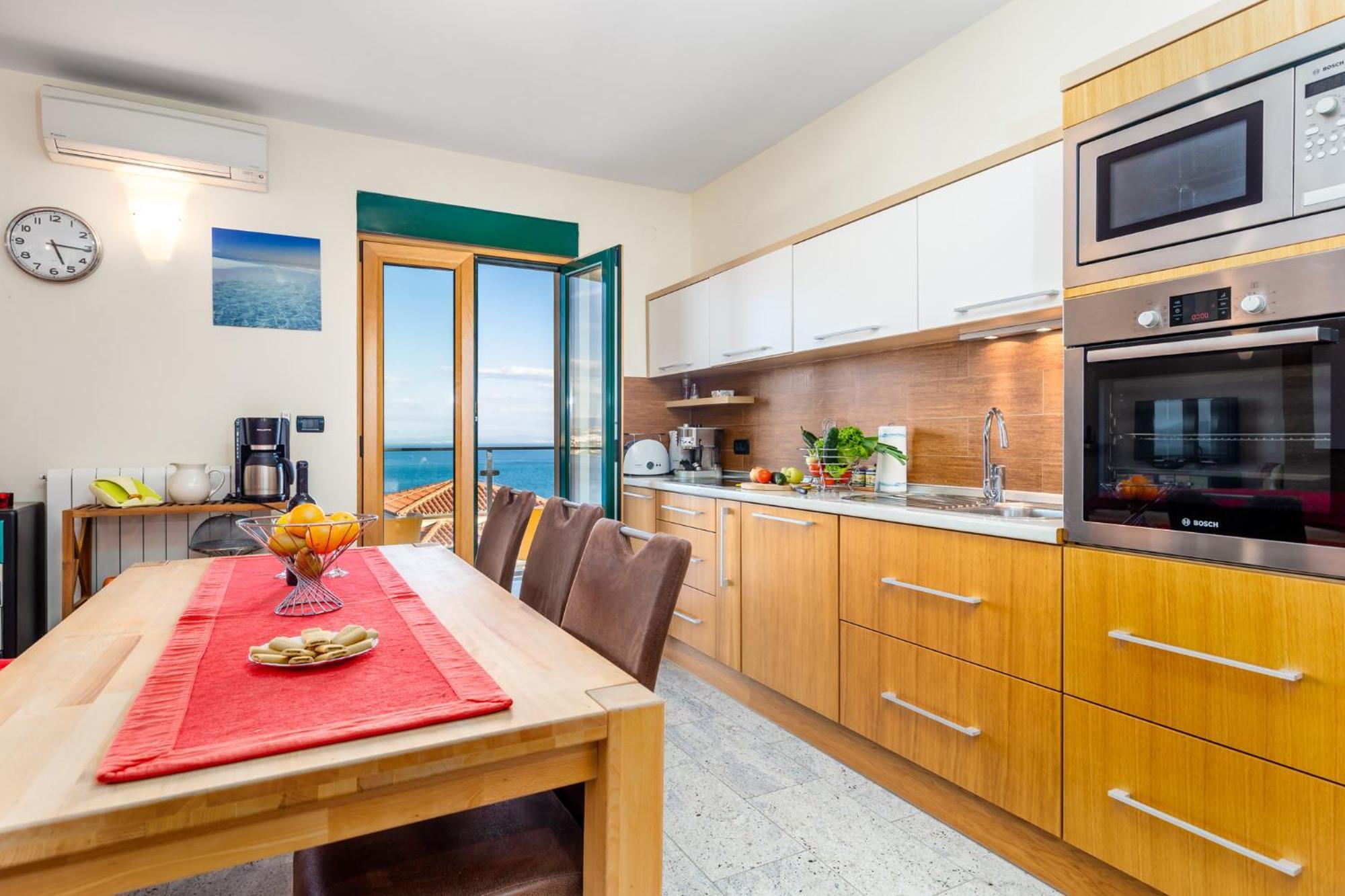 Lux Apartmani Opatija Eksteriør billede