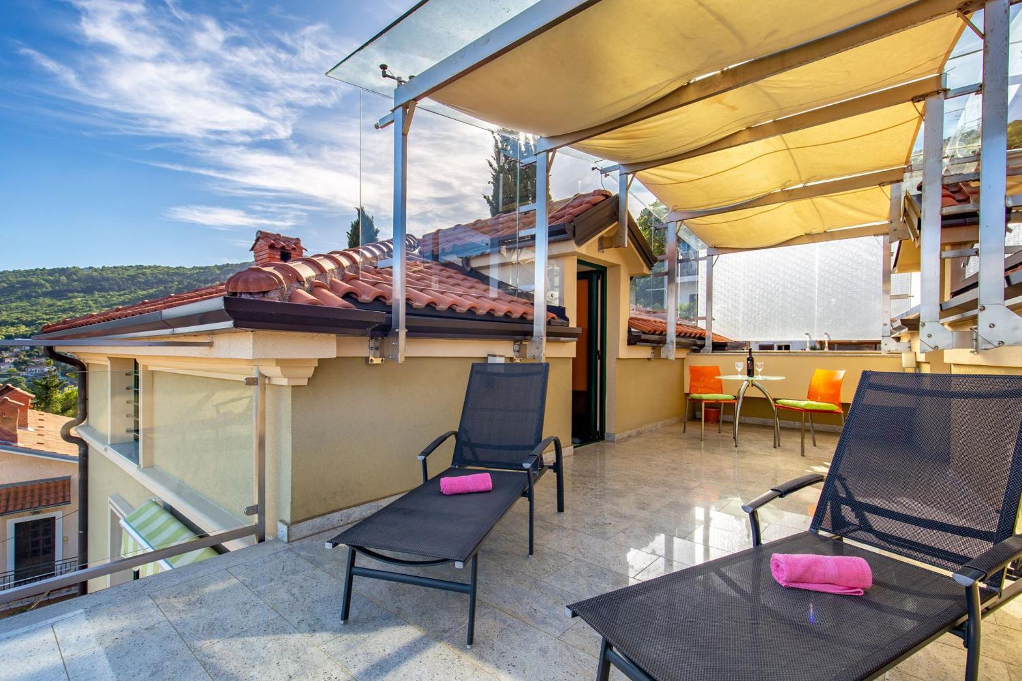 Lux Apartmani Opatija Eksteriør billede
